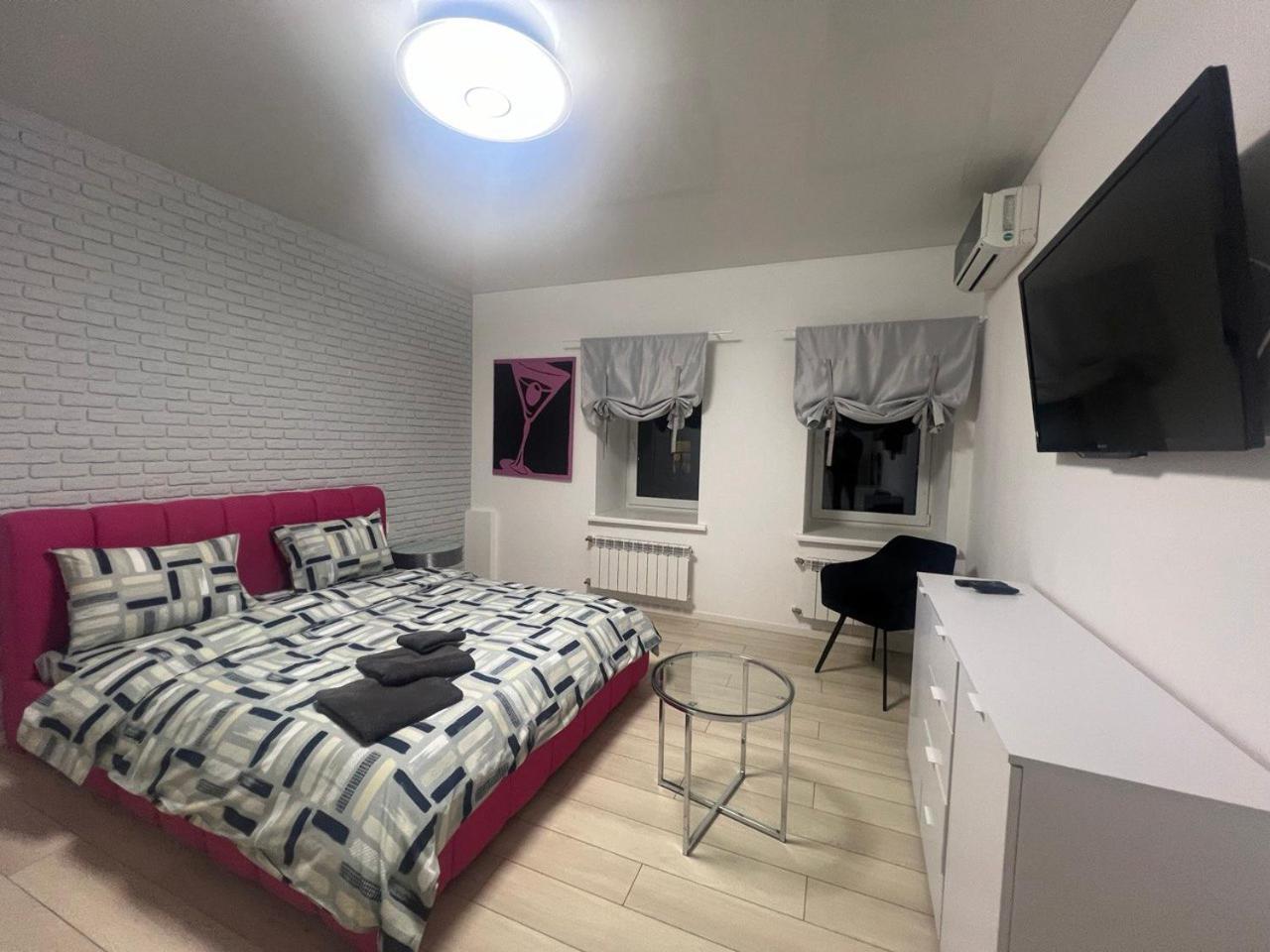 2-Room Luxury Apartment In The Center Киев Экстерьер фото